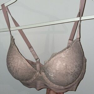Never worn H&M Lace Bra size 38B